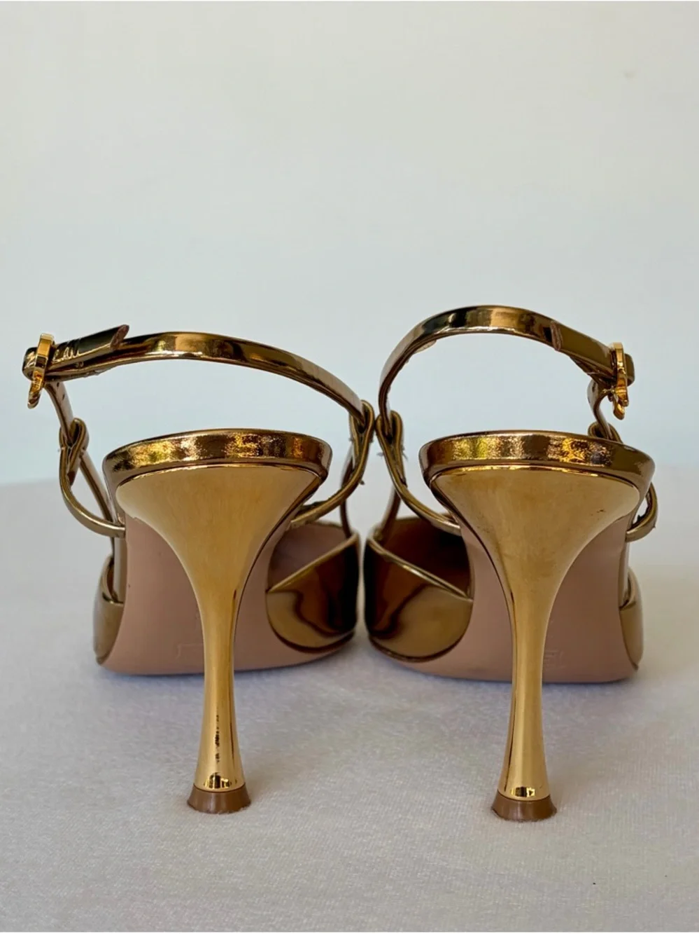Gianvito Rossi Ascent Metallic Gold Pointed Slingback Heels, 38 (7.5), EUC